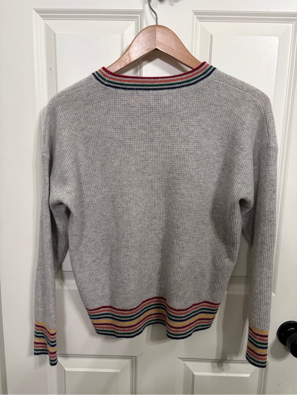 Like new Madewell size XS Light Gray waffle cashmere sweater with rainbow trim - Picture 7 of 10